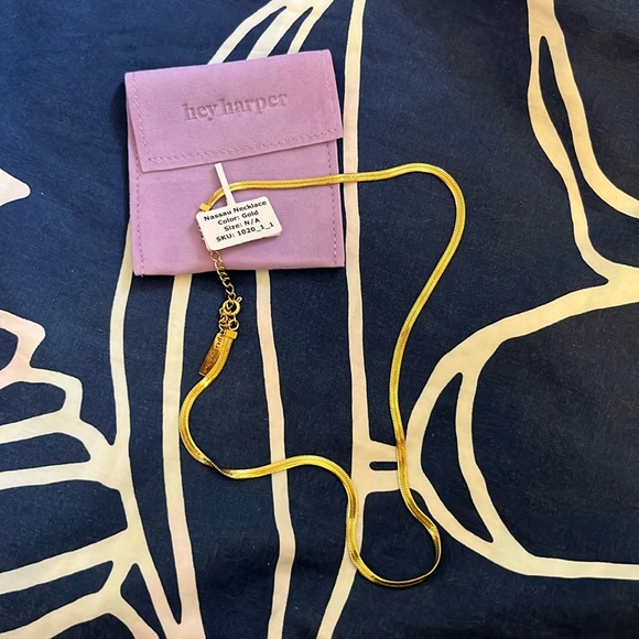 !!NWT!! Hey Harper ✨Herringbone GOLD CHAIN necklace✨ - Picture 1 of 4